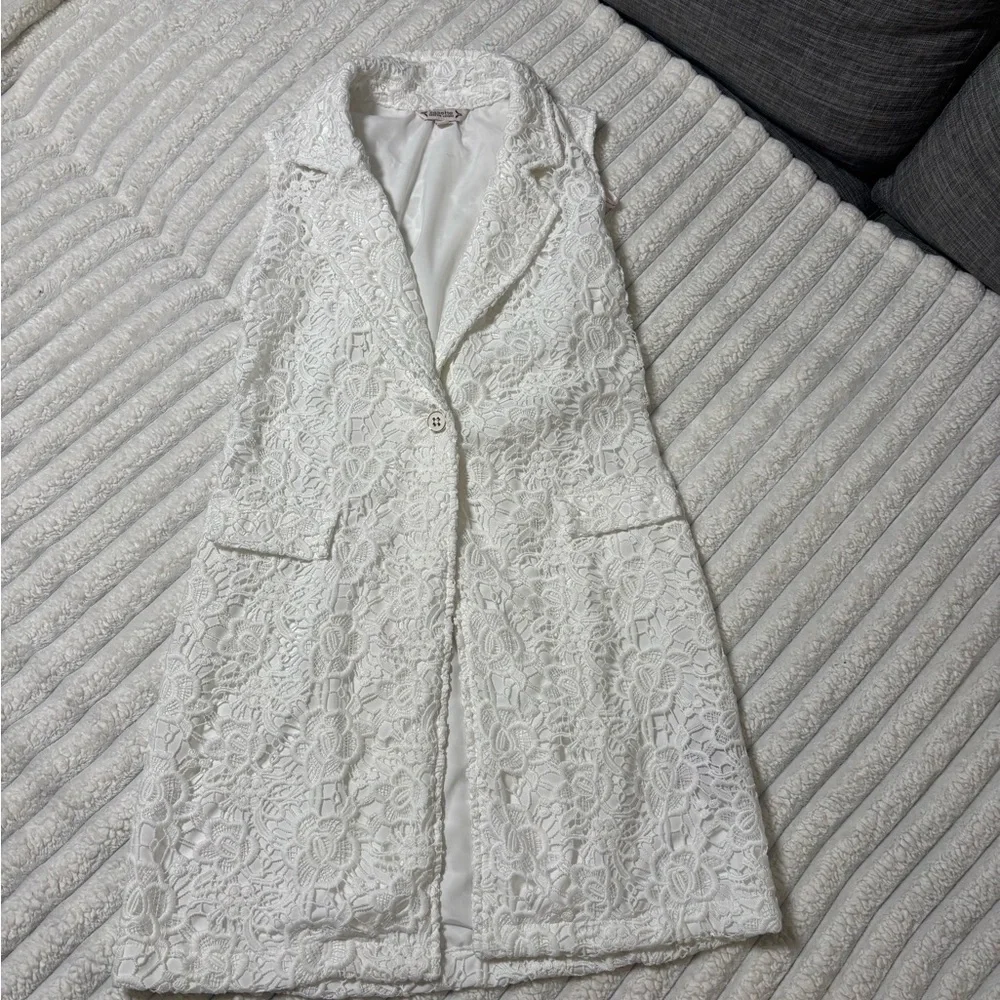 Nanette Lepore Ivory Floral Lace Vest